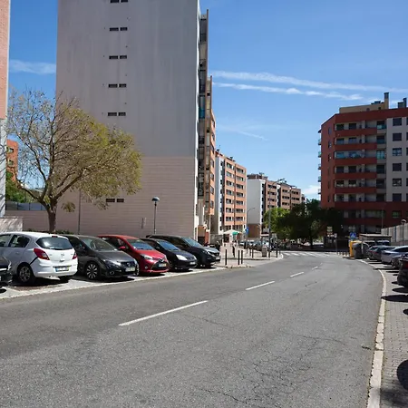 Colinas Premium 3br * Odivelas (Lisbon)